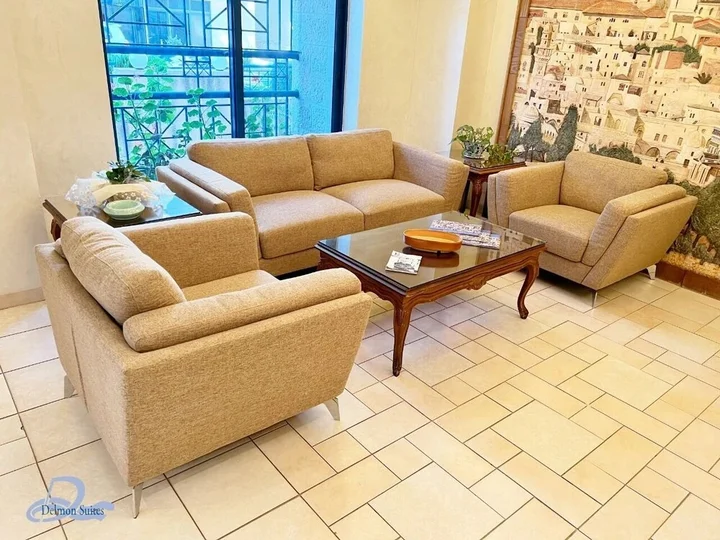 Амман: Delmon Suites