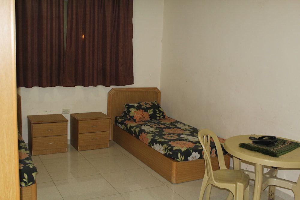 Амман: Almohandes Hotel apartment