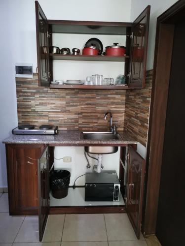 Амман: Al Fakher Hotel Apartments & Suites