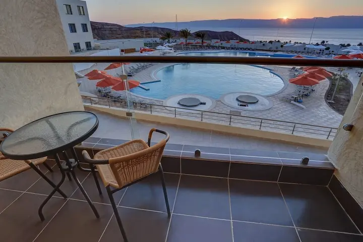 Акаба: Jaz Beau Rivage