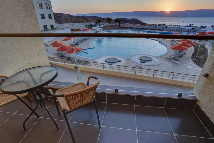 Акаба: Jaz Beau Rivage
