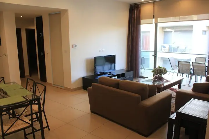 Амман: Modern Resort like with pool