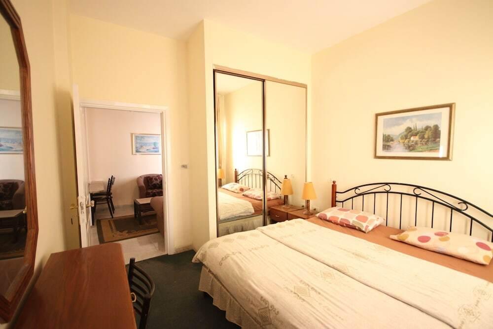 Мадаба: Al Waha Furnished Apartments