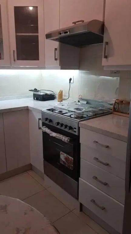 Амман: 1 New Bedroom Apartment on Airport Road