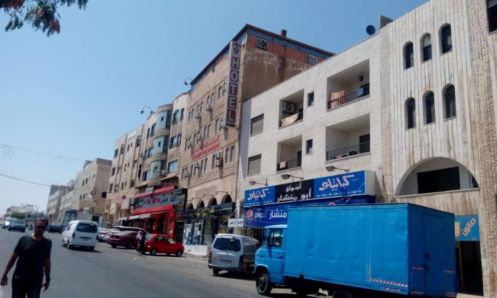 Солт: Alfawanees Hotel Apartments