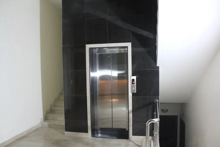 Амман: Elegant Modern & Style Hillview Balcony