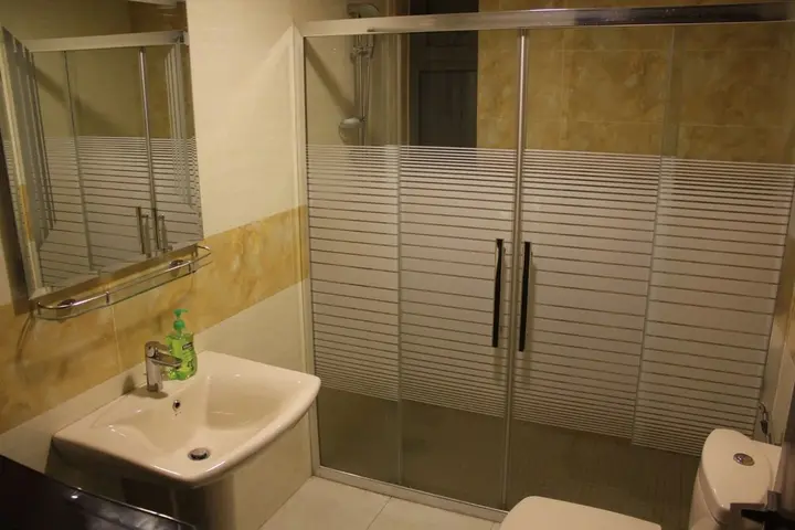 Амман: Elegant Modern & Style Hillview Balcony