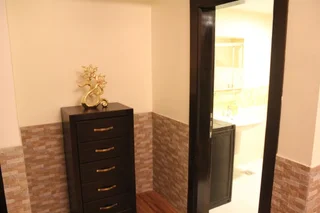 Амман: Elegant Modern & Style Hillview Balcony