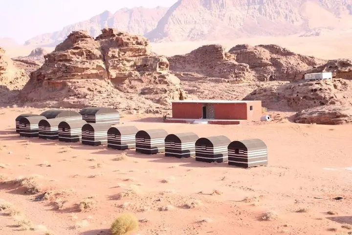 Вади-Рум: Wadi Rum Desert Adventures