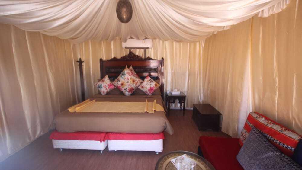 Вади-Рум: Wadi Rum Night Luxury Camp