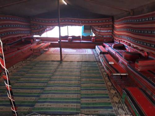 Вади-Рум: Desert planet camp