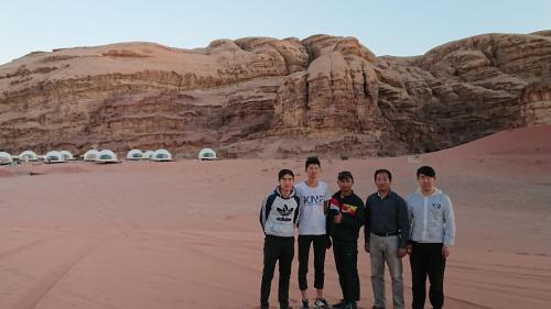 Вади-Рум: Desert planet camp