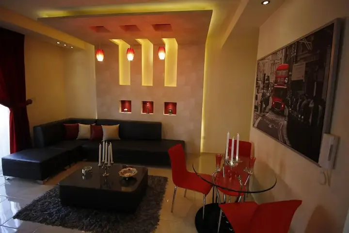 Амман: Aqarco Shmaisani Apartment