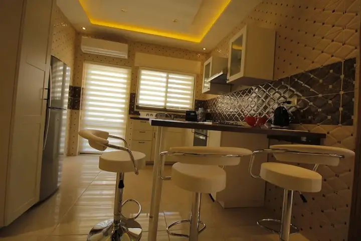Амман: Aqarco Shmaisani Apartment