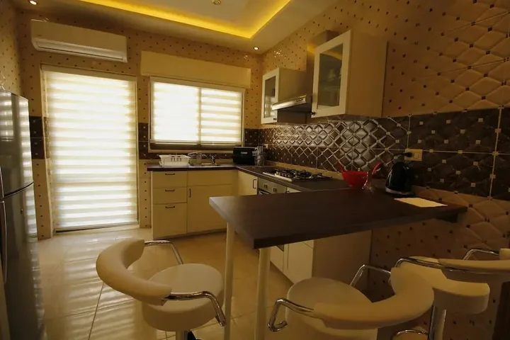 Амман: Aqarco Shmaisani Apartment