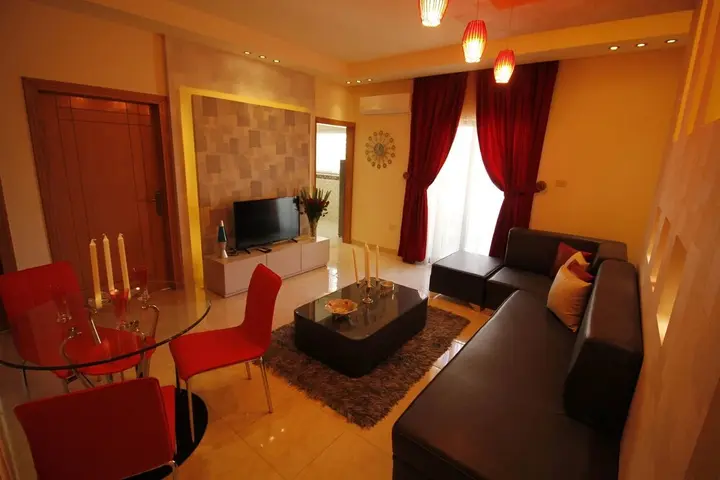 Амман: Aqarco Shmaisani Apartment