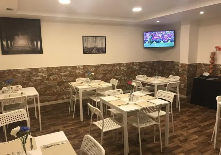 Амман: Almond Hotel Apartments