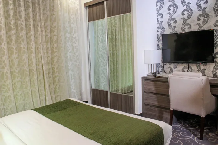 Амман: Almond Hotel Apartments