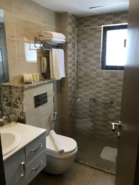 Амман: Almond Hotel Apartments