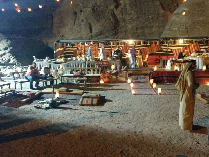 Вади-Муса: Petra Mars Camp
