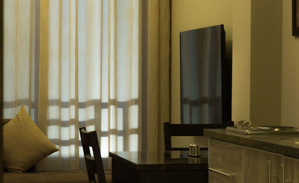 Амман: Shams al weibdeh hotel apartment
