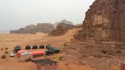 Вади-Рум: Martian Camp