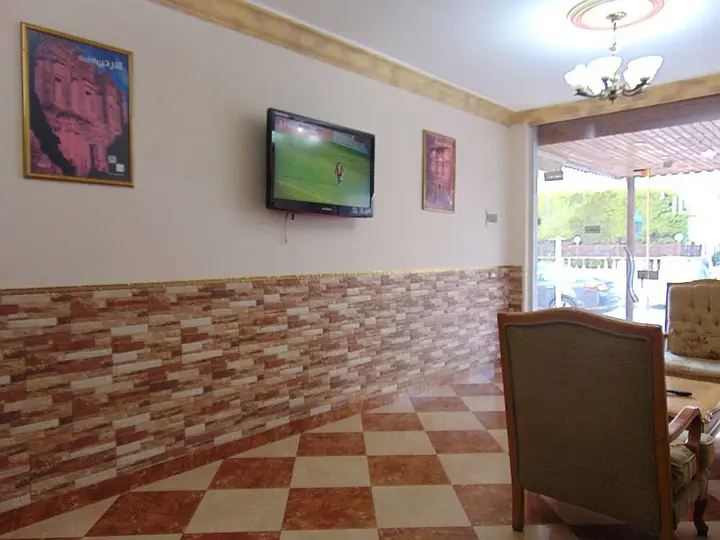 Амман: Al-Nujoom Hotel Suites