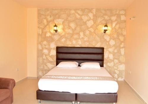 Ма-Ин: Town of Nebo Hotel