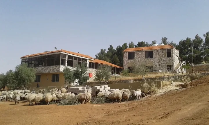 Ма-Ин: Town of Nebo Hotel