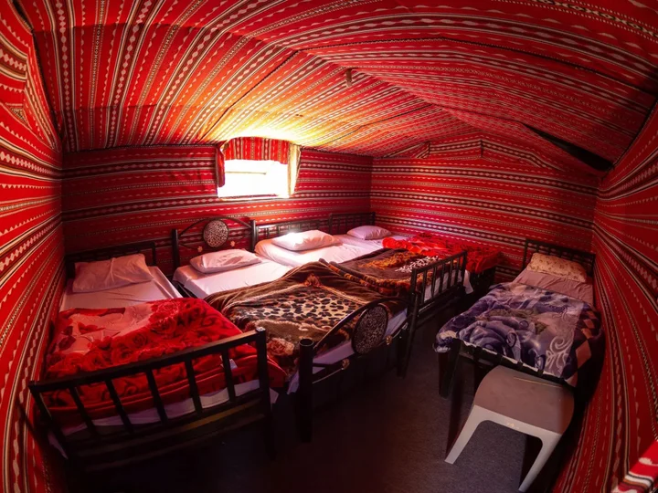 Вади-Рум: Martian desert camp