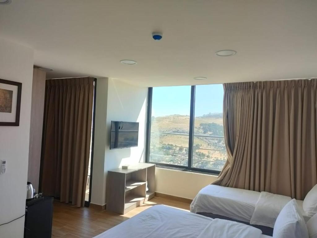 carousel image 1