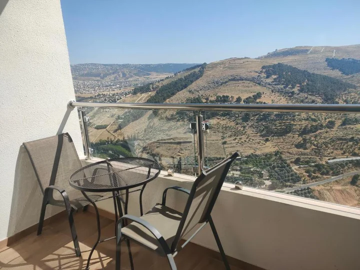 Солт: Sindyan Resort