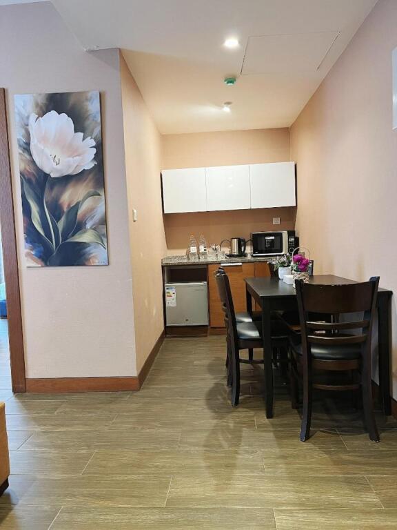 Амман: The Seventh Star Hotel Suites