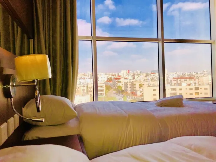 Амман: The Seventh Star Hotel Suites