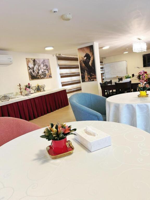 Амман: The Seventh Star Hotel Suites
