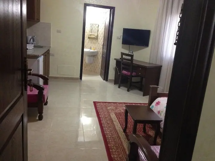 Амман: Ikhwa studio apartments -Female guests only-