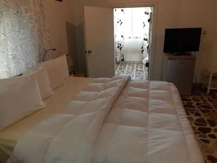 Солт: Hadrian's Gate Hotel