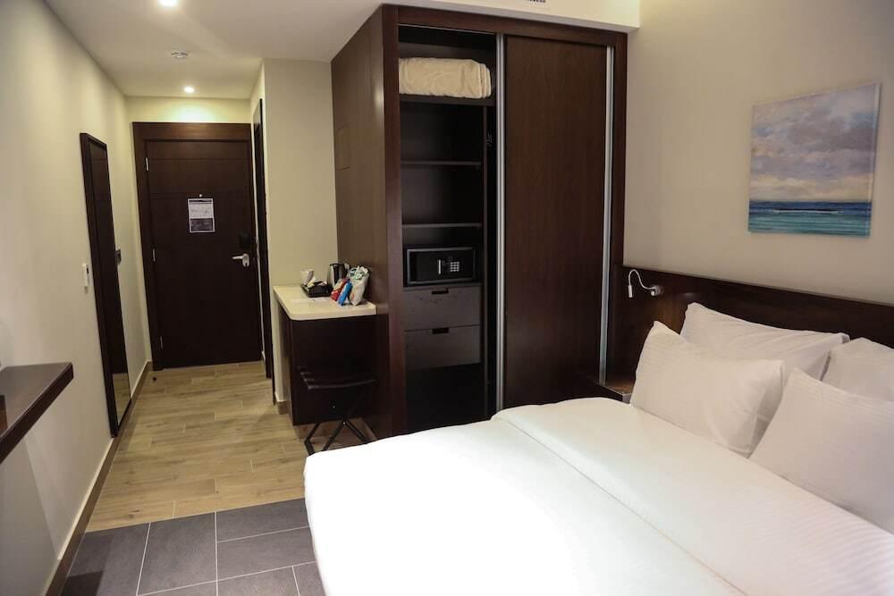 Амман: The Compass Hotel