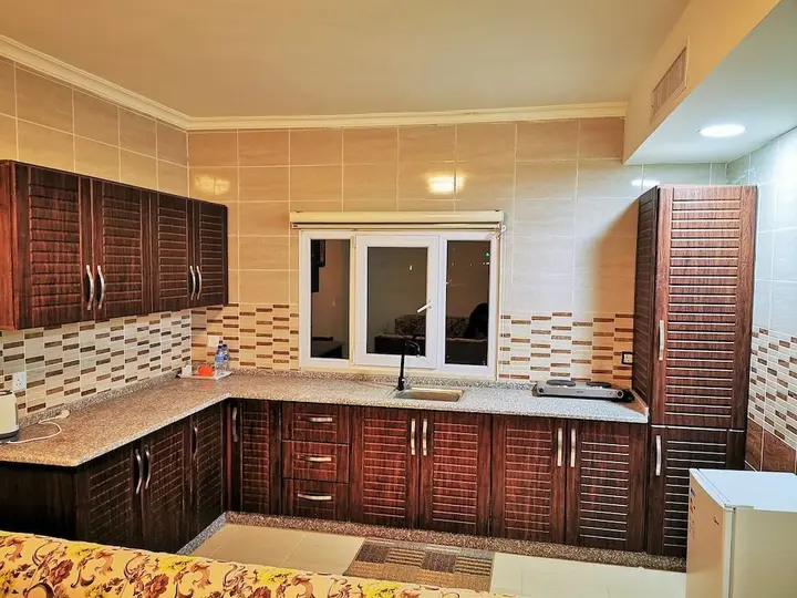 Солт: Skylight Apartments
