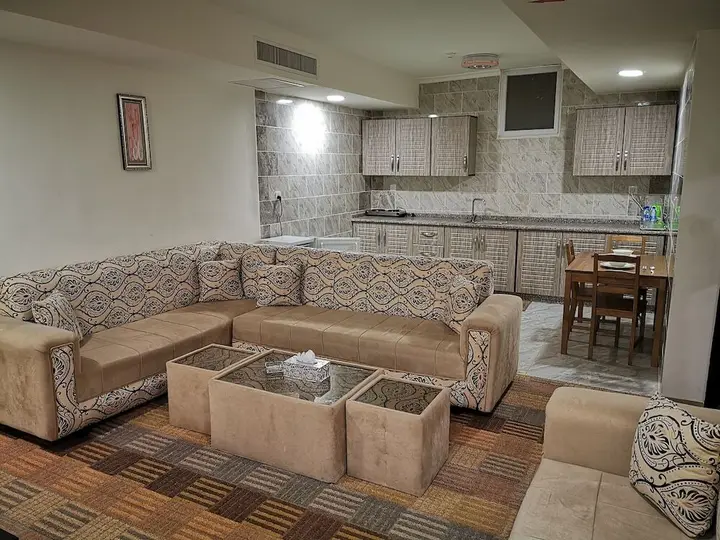 Солт: Skylight Apartments