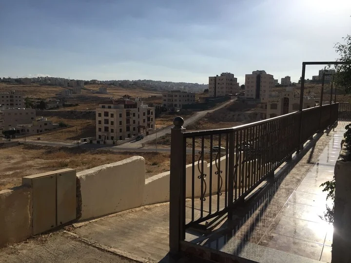 Амман: Atef Qassim