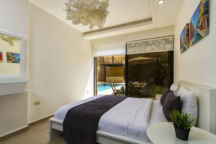 Солт: Villa Naya Branch 1 Couple Paradise