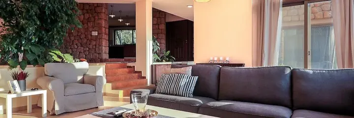 Солт: Villa Naya Branch 6  Saltus