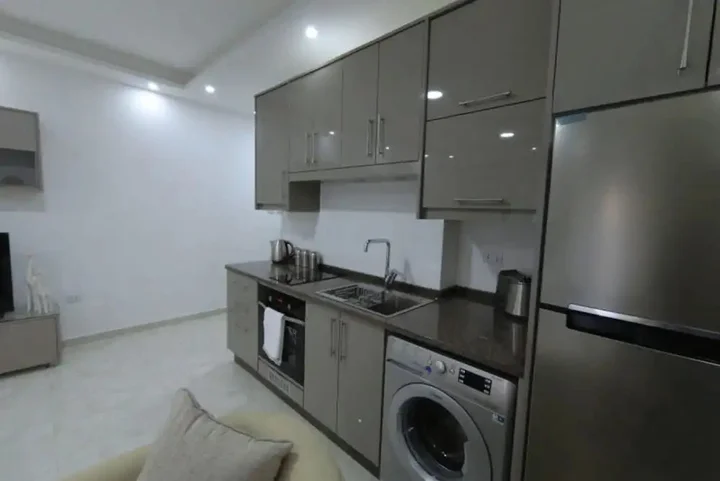 Амман: Amazing one Bedroom Apartment in Amman,Elwebdah 1