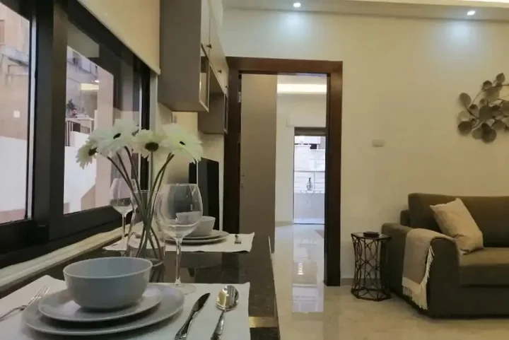 Амман: Amazing one Bedroom Apartment in Amman,Elwebdah 1