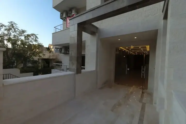 Амман: Amazing one Bedroom Apartment in Amman,Elwebdah 1