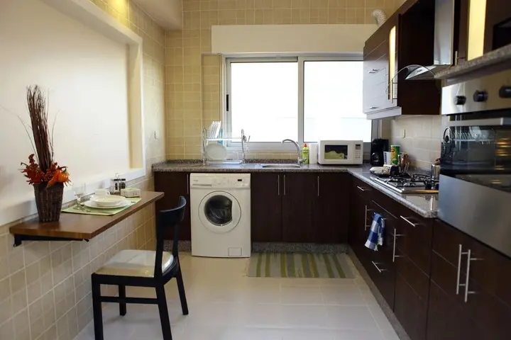 Амман: Two bed Furnished Apartment in Amman