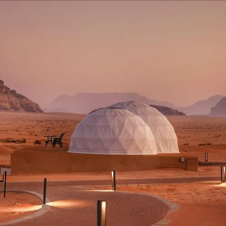 Вади-Рум: Wadi Rum UFO Luxotel - Campsite
