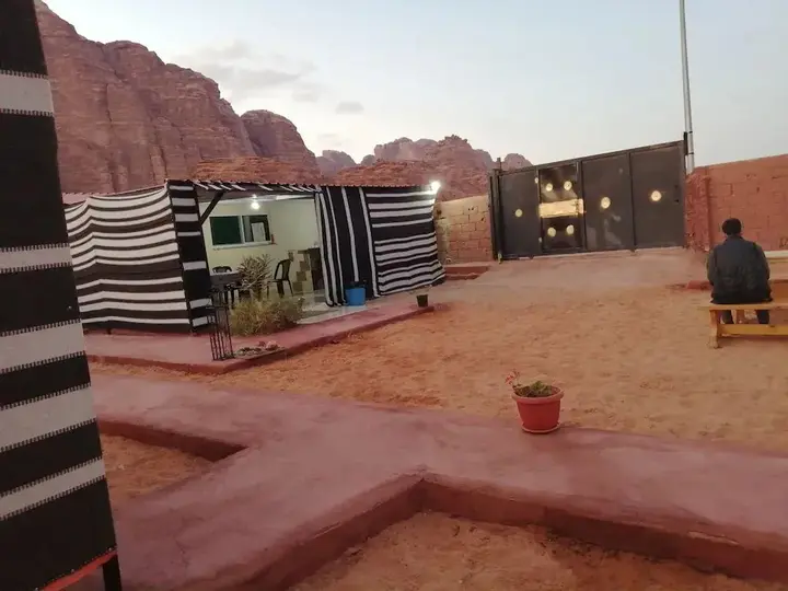 Вади-Рум: Bedouin village camp