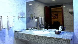 Солт: Strand Hotel